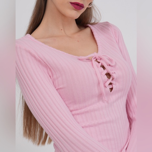 Minark Women’s Lace Up Long Sleeve Top - Picture 2 of 4